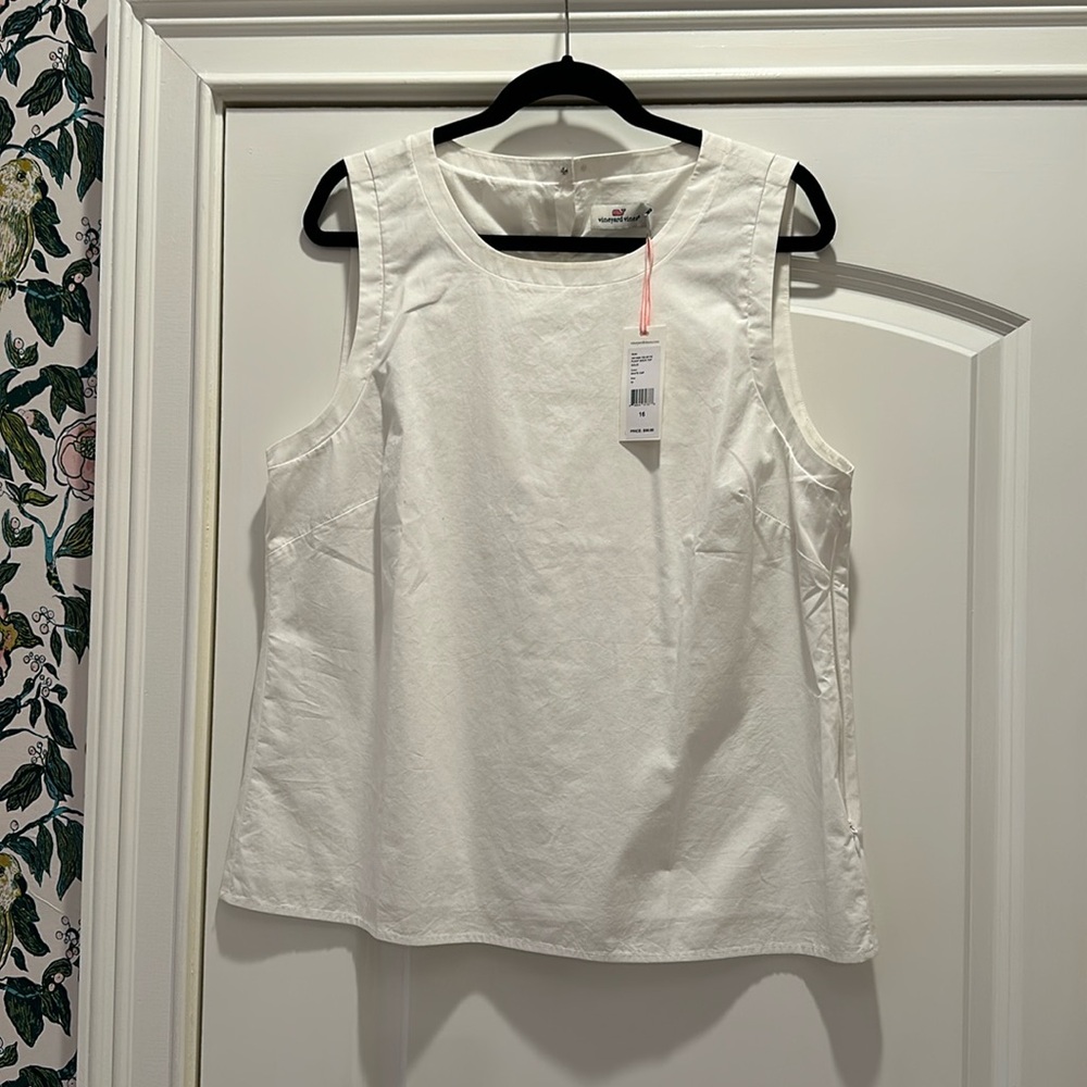 Vineyard vine pleat back white sleeveless top NWT 16
